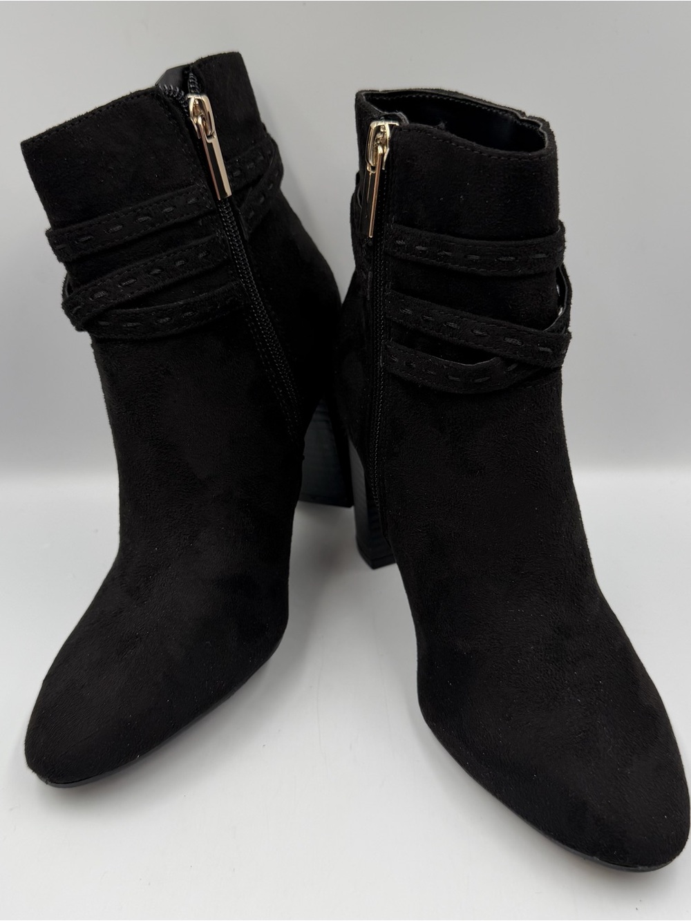 Bandolino Black Faux Suede Ankle Boot Bootie OCorn2 Womens 5.5M Interior Zip